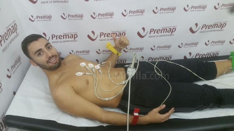 Los jugadores del Club Voleibol Melilla pasan reconocimiento médico