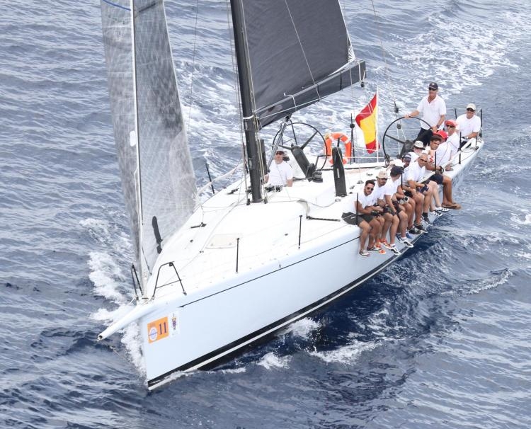 Las Olas y el viento juez y parte de los nuevos campeones de la Semana Náutica y la Copa de España Zona Sur