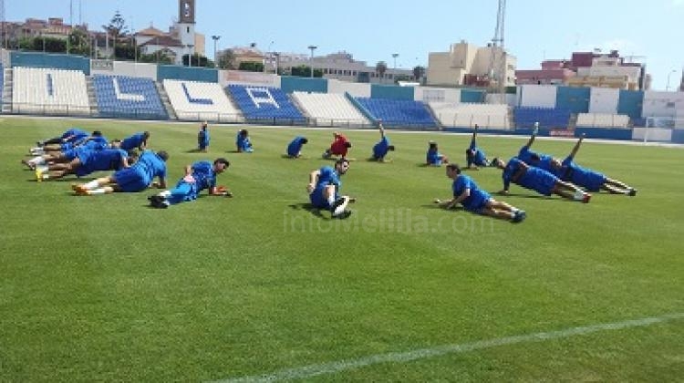 Unión Deportiva Melilla: Tercer día de entrenamiento, mismo nivel de exigencia