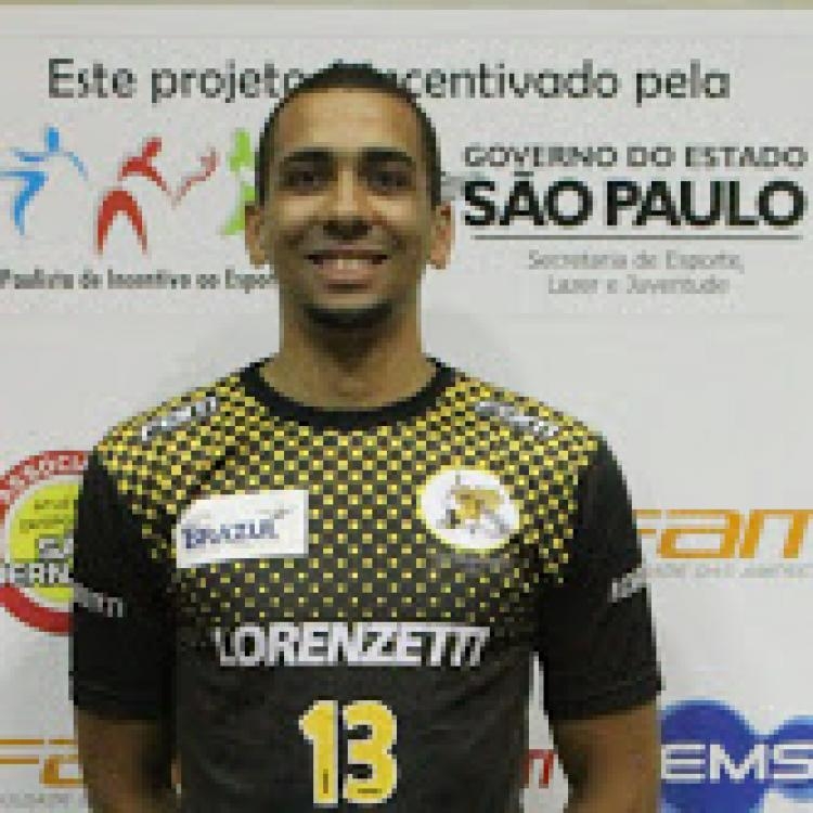 El Club Voleibol Melilla ficha a otro central