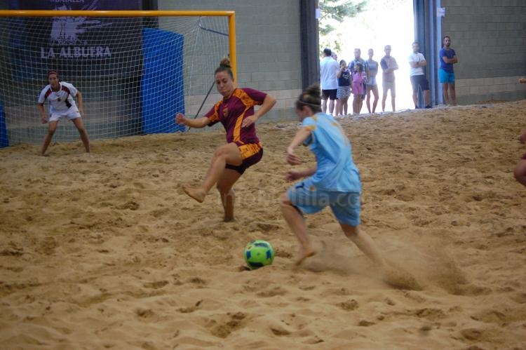 Melilla remonta a la Región de Murcia para jugar la final del Campeonato de España de Fútbol Playa Femenino