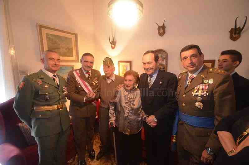 La COMGEMEL homenajea al Capitán Caballero Legionario retirado Genadio Basante, a punto de cumplir los 100 años