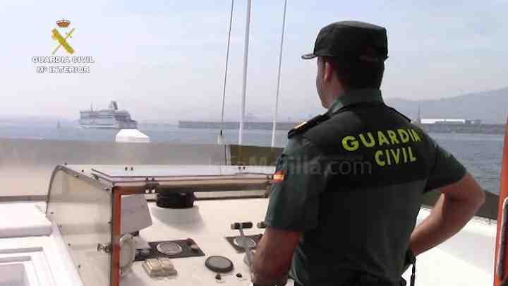 La Guardia Civil detiene a 64 personas por falsificar titulaciones náuticas