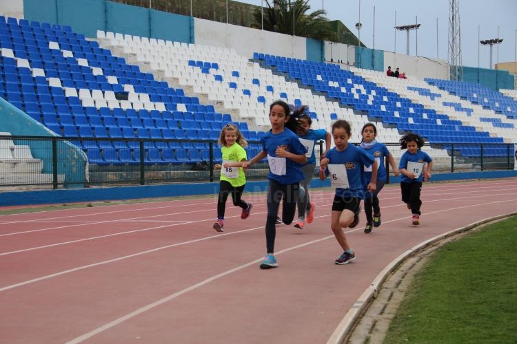 Atletismo: Comenzaron los juegos escolares en las pistas deportivas del estadio Alvarez Claro