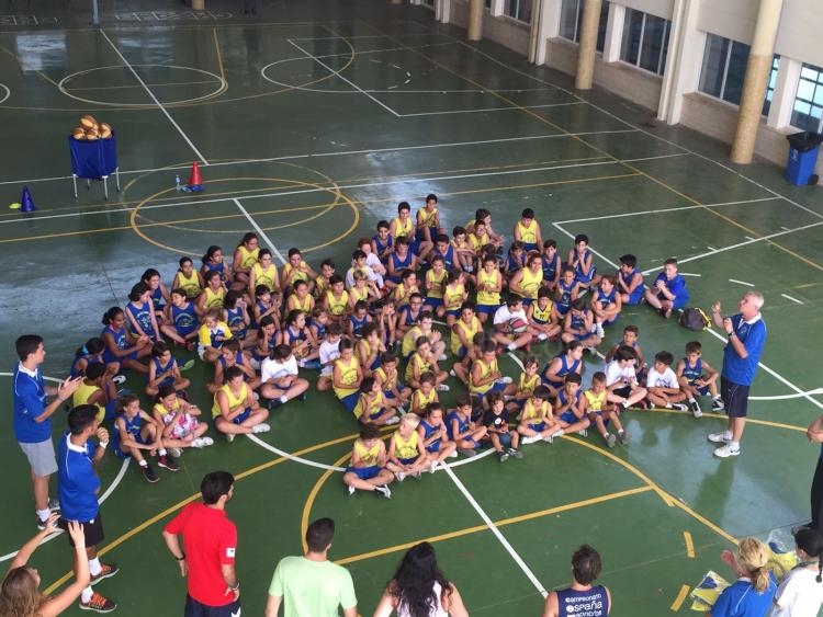 El Hermano Valentín ya tiene su campus de baloncesto
