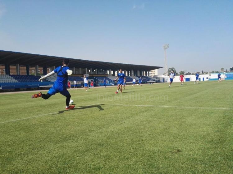 Unión Deportiva Melilla: El conjunto azulino afronta sus últimos días de preparación
