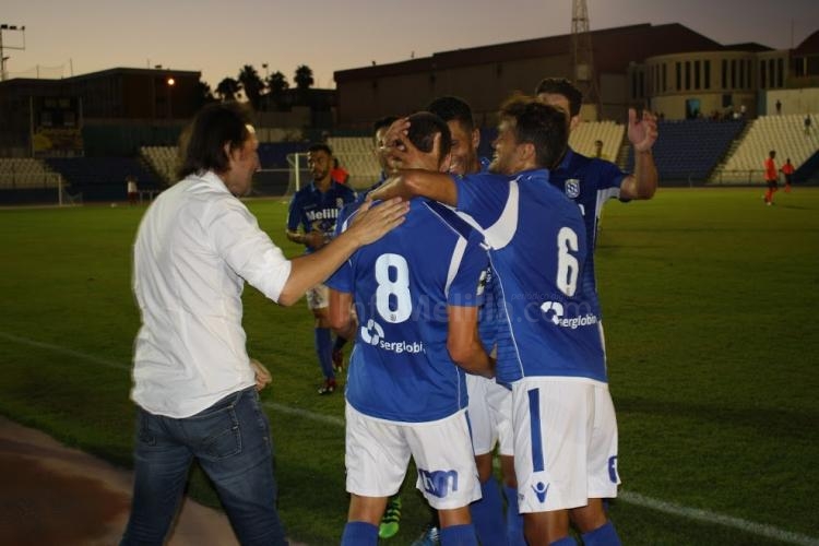 Sendos goles de Prieto y Cruz adornan el primer triunfo azulino en liga ante el Ejido 2012