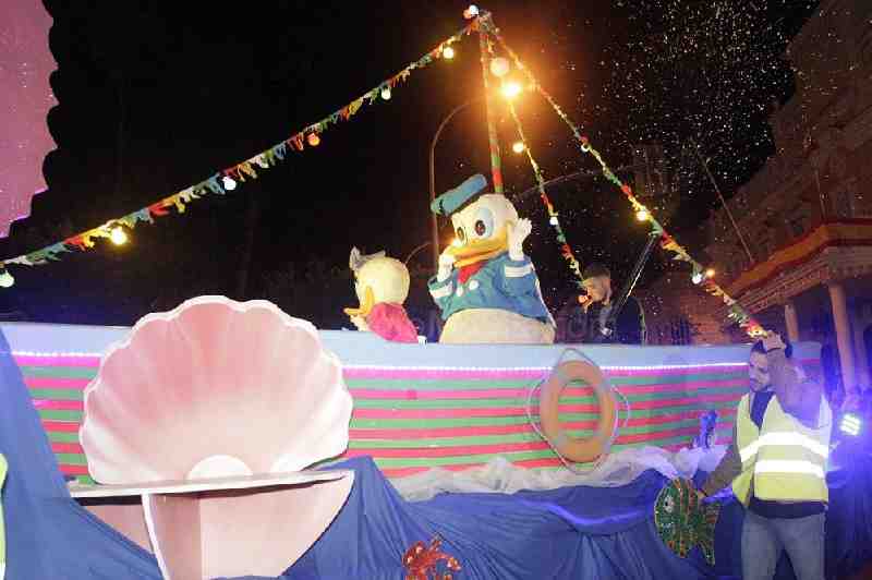 Color, música y grandes dosis de ilusión en la Cabalgata de los Reyes Magos, broche de oro a las fiestas navideñas