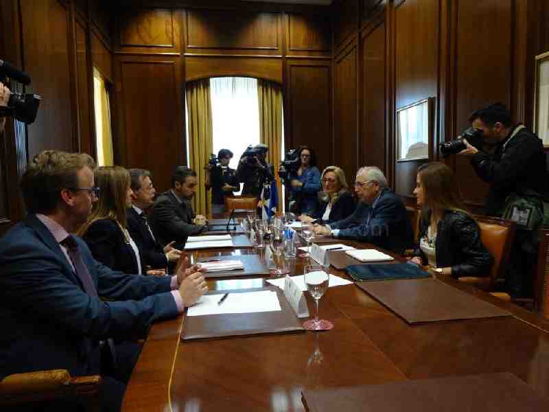 Ceuta y Melilla piden blindar las ayudas del Gobierno a través de una norma con rango de ley