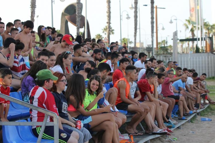 Melistar y Peña Real Madrid se reparten los títulos de los Autonómicos de Fútbol Playa Juvenil y Sénior