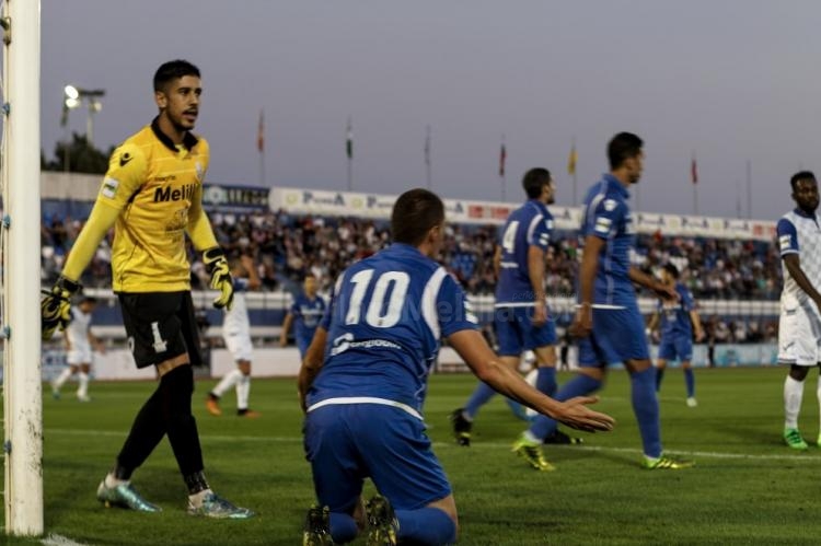 La U.D. Melilla vuelve fortalecida del traspiés en Marbella