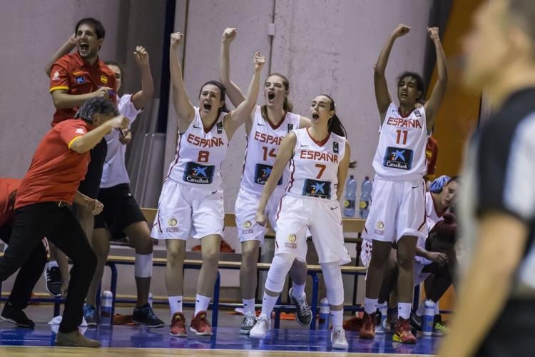 La familia del Club Deportivo Enrique Soler quiere felicitar a la Campeona de Europa María Torreblanca