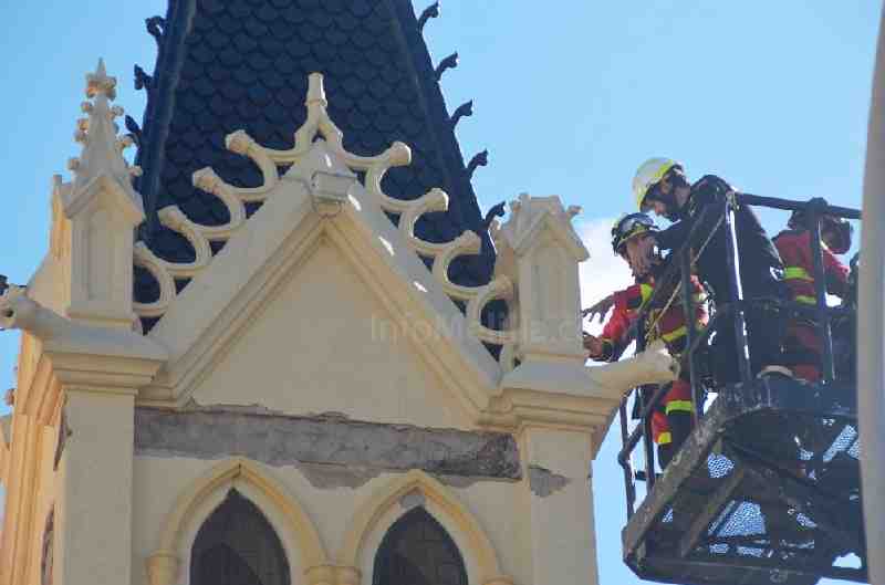 Miembros de la UME se desplazan a Melilla para realizar trabajos de apuntalamiento de la torre sur de la Iglesia Castrense