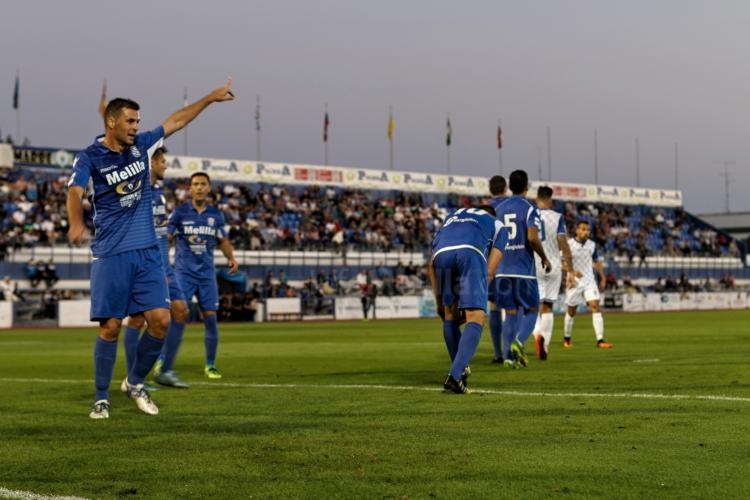 La U.D. Melilla vuelve fortalecida del traspiés en Marbella