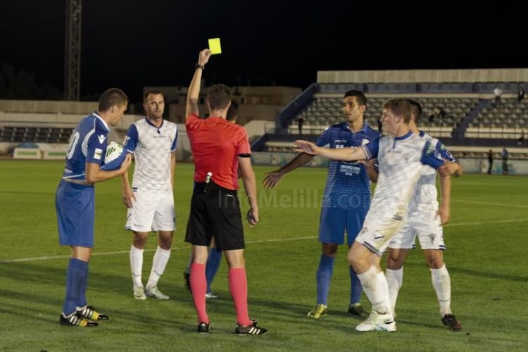La U.D. Melilla vuelve fortalecida del traspiés en Marbella