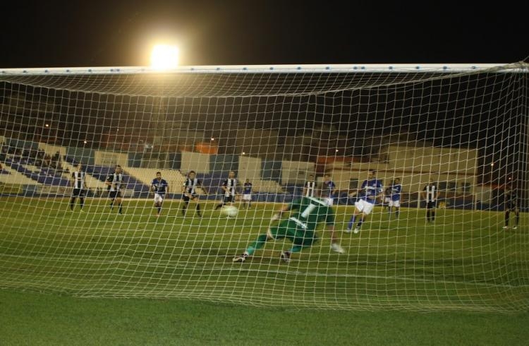 El Melilla cosecha su cuarto empate consecutivo ahora ante el Catagena y en casa (1-1)