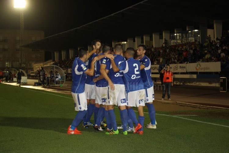 El Melilla cosecha su cuarto empate consecutivo ahora ante el Catagena y en casa (1-1)
