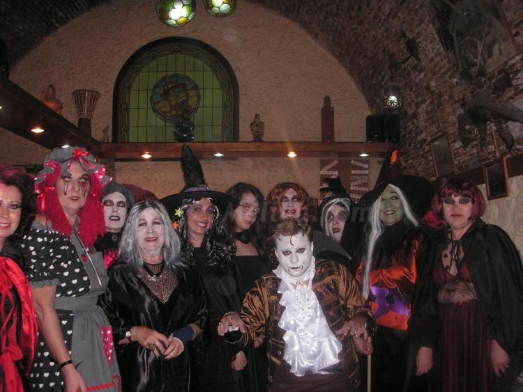 El Club Escorpio celebró su tradicional Cena del Terror