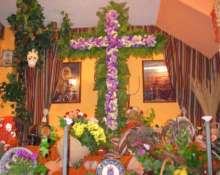 Los ceutíes de Melilla triunfan a lo grande en el concurso de Cruces de Mayo 2009