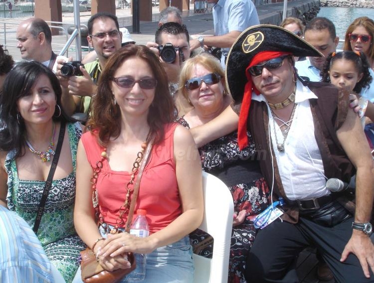 El ciudadano se lo pasa 'pipa' a bordo de un golondrina que vino de Cádiz