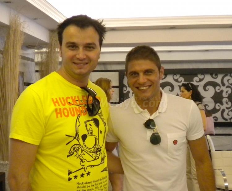 Joaquín, del Valenia, con Manolo Heredia.