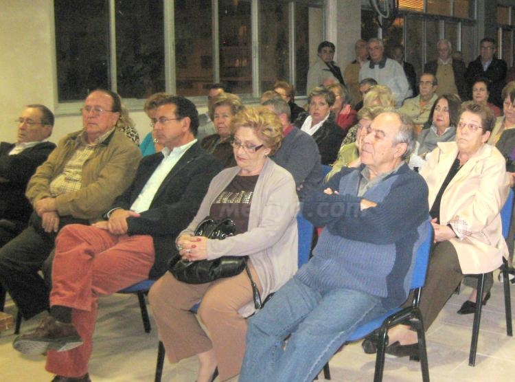 José González, reelegido máximo responsable de la Casa de Melilla en Málaga