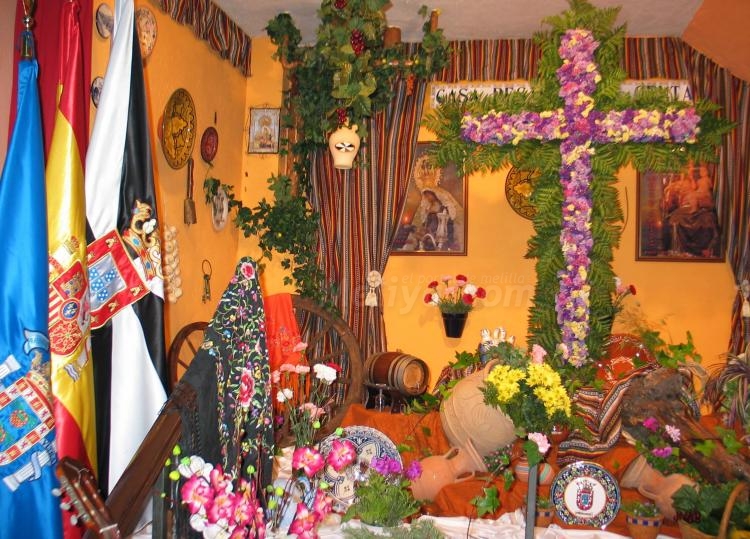 Los ceutíes de Melilla triunfan a lo grande en el concurso de Cruces de Mayo 2009