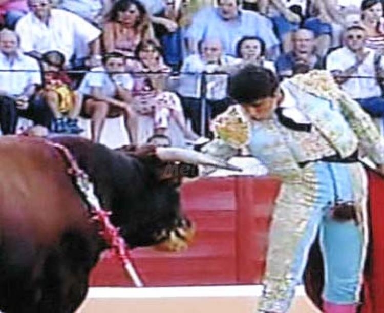 Revolución en el toreo melillense con la firma de un joven estudiante llamado Adolfo Ramos