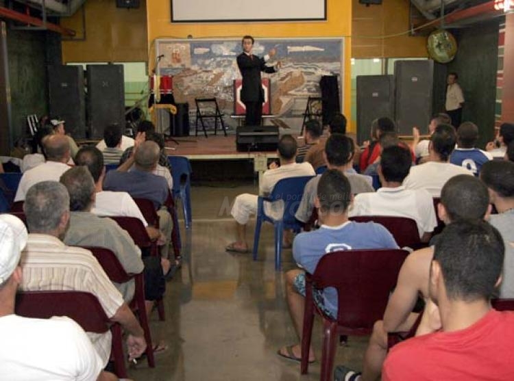 El 'Aid el Fitr' llega a las dependencias del centro penitenciario provincial