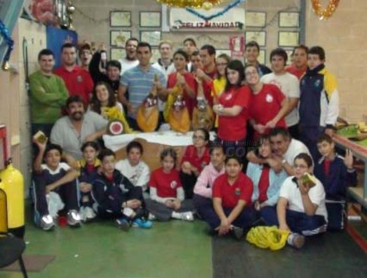 Los ´mosqueteros´melillenses celebran la Navidad a lo grande con los 'blumeritos'