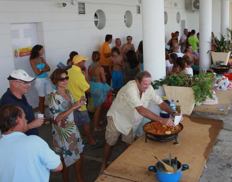 Las mejores paellas de Melilla, en los pantalanes del Real Club Marítimo