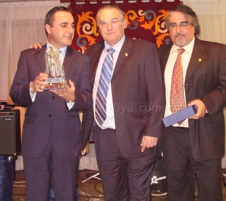 Manuel Casas presenta su libro en la Casa de Melilla en Málaga