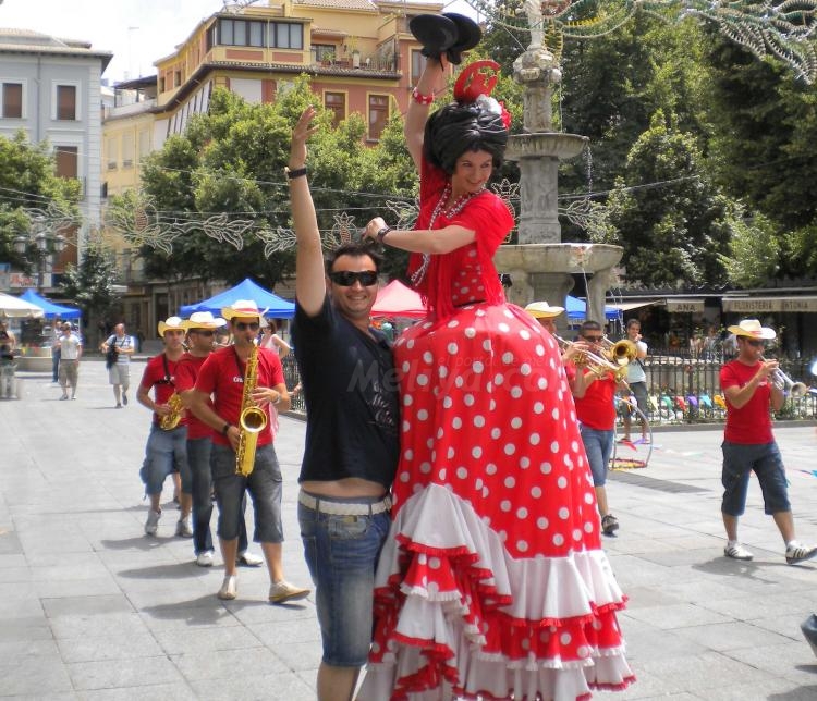 La gitana está subida de tono.