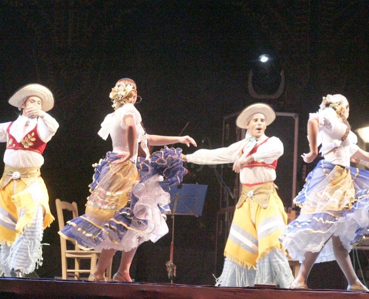 Desde el tango arrabalero hasta el ritmo criollo en la Explanada de San Lorenzo