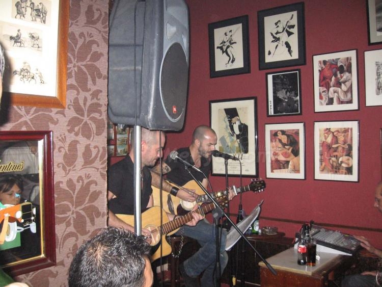 Antonio y Salva, dos acústicas, dos corazones