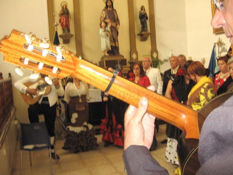 Simpecado de la Hermandad del Rocío de Melilla, una obra de arte
