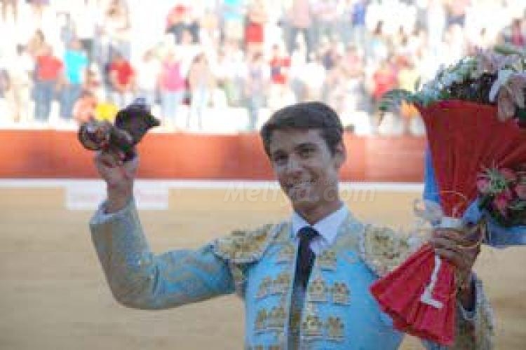 Grandeza y tragedia de la Fiesta Nacional para los novilleros de Melilla