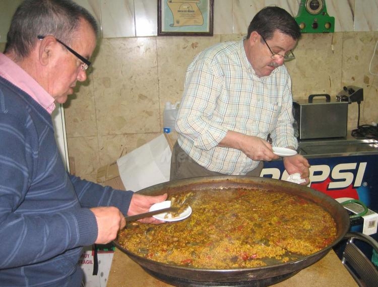No hay derecho, Manolo