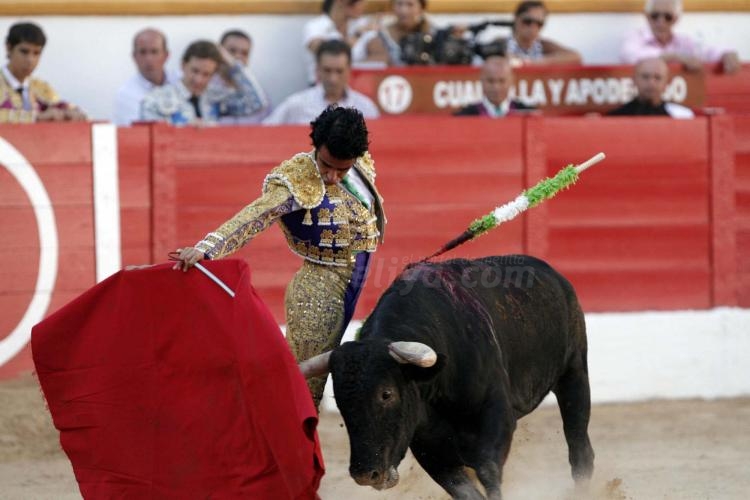 Crece la Melilla taurina en uno de los peores momentos de la Fiesta Nacional