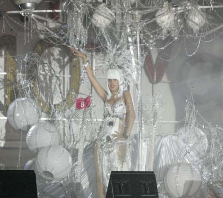 La deslumbrante Desireé Bautista Hamed se convierte en la Reina del Carnaval 2010