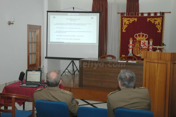 El general Sánchez Noailles, encantado con la historia militar de Melilla