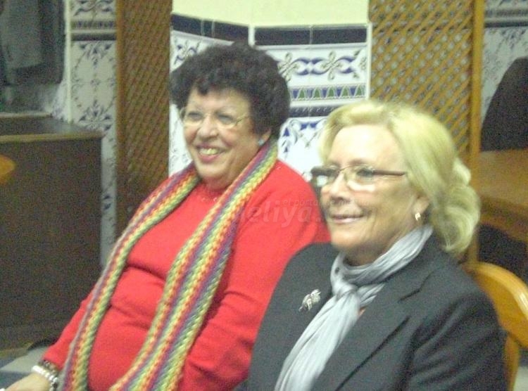Lola Maurisset imparte magisterio veterano en la embajada indálica de Melilla