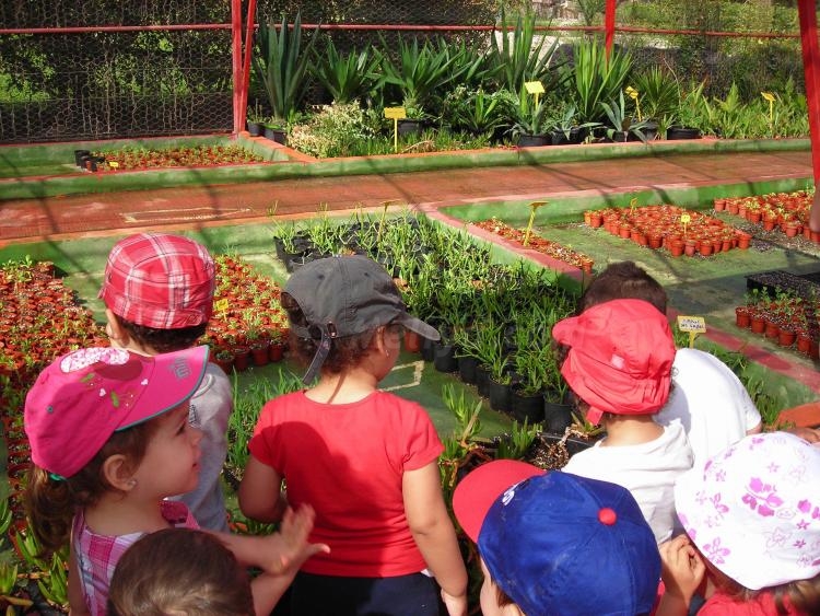 Los 'peques' del Enrique Soler disfrutan de una jornada medioambiental en la Granja Escuela