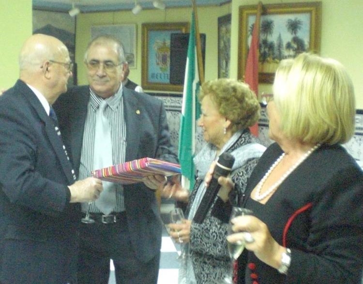 Mucho amor en la Casa de Melilla en Almería por San Valentín