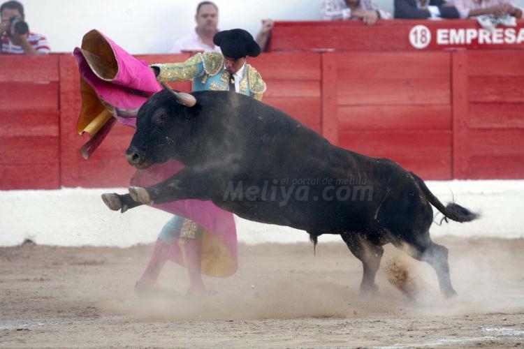 Crece la Melilla taurina en uno de los peores momentos de la Fiesta Nacional