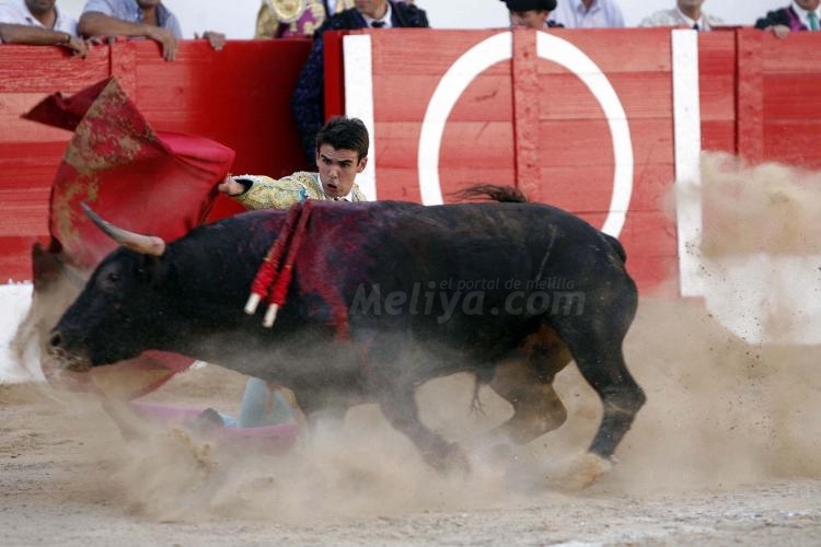 Crece la Melilla taurina en uno de los peores momentos de la Fiesta Nacional
