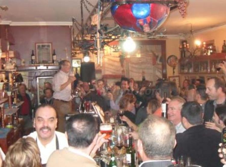 Paco Benítez, ese hombre que sabe ofrecer gastronomía por la vía de la amistad