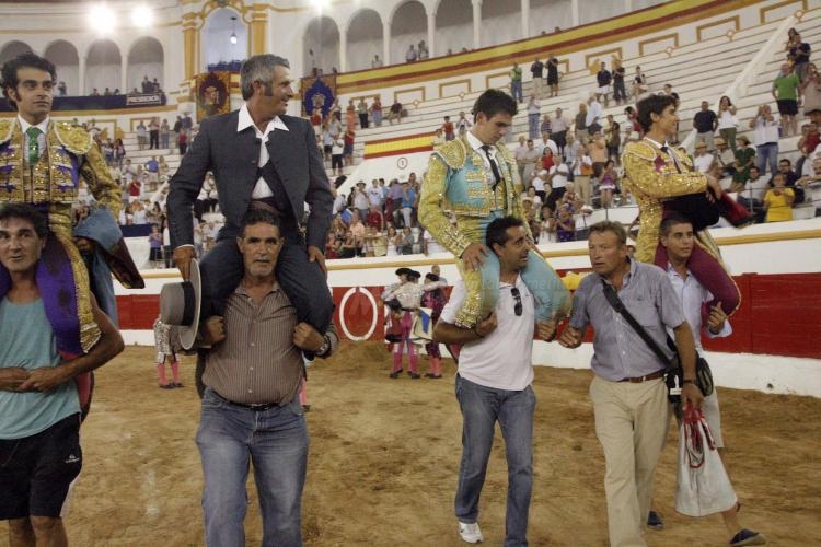 Crece la Melilla taurina en uno de los peores momentos de la Fiesta Nacional