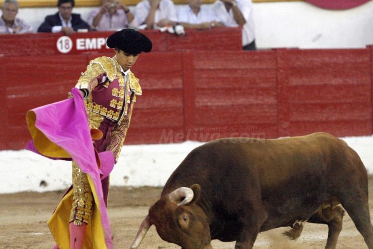 Crece la Melilla taurina en uno de los peores momentos de la Fiesta Nacional