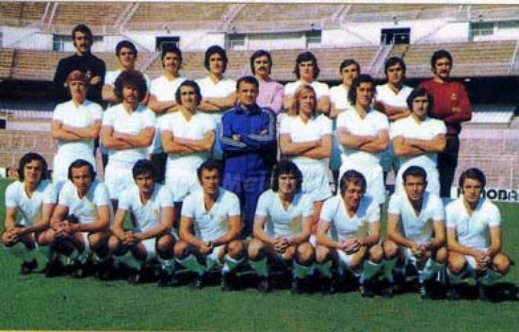Los nuevos futbolistas de Melilla, bajo la protección de Paquito Moya